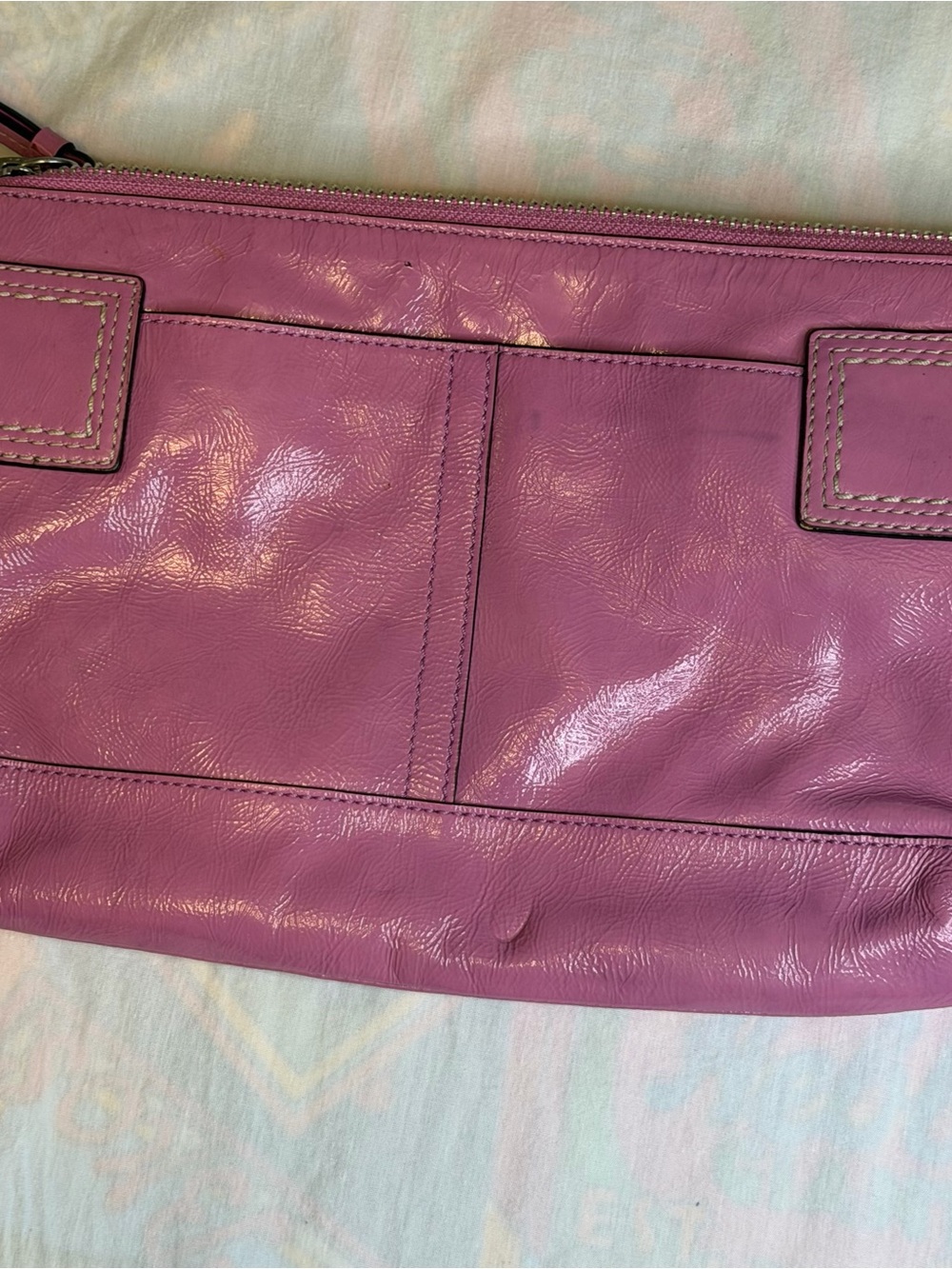 Coach Limited Ed. Berry/Sugar Plum Patent Leather Soho Chainlink Clutch
F13454 - Picture 4 of 13